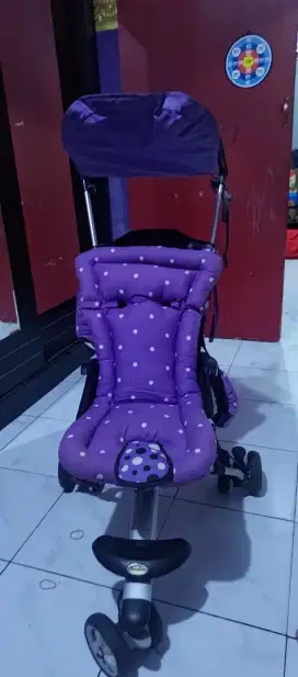Stroller merk cocolatte bekas warna ungu