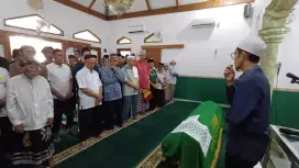 Pemulia (AMIL) Jenazah Muslim Laki-Laki