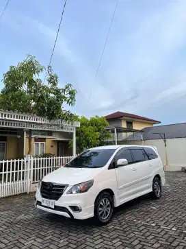 Kijang Inova 2.0 G Lux 2015