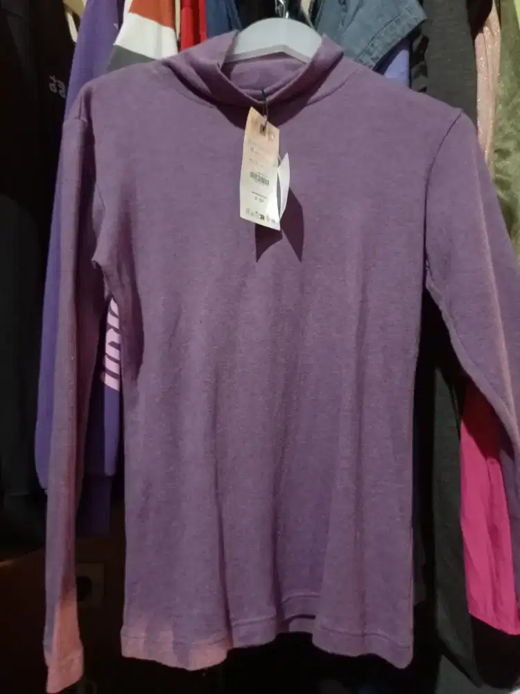 atasan wanita turtle neck
