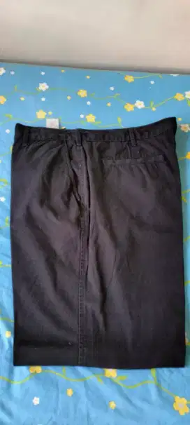 Celana giordano no 38, pinggang 102 cm,  panjang 98 cm