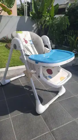 Baby Chair Putih