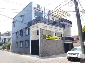 Brand New Siap Huni 3 Lantai Di Komplek Villa Taman Cibodas Tangerang