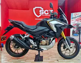 JualCpt 90%LikNew HONDA CB150X SE 2023 CB 150X CB 150 X HITAM