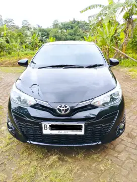 JUAL CEPAT AJA YARIS BLACK JOKER