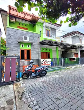 Rumah 2Lt Furnish Dekat Luwes Gentan