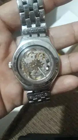 Jam tangan merek swatch asli Swiss tanpa bateray