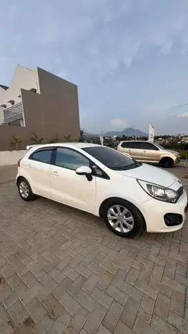 Kia Rio 2012 Bensin