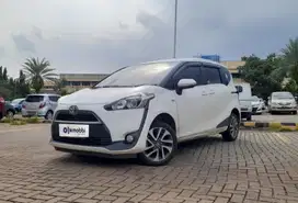 PAJAK PANJANG TDP 8,JT Toyota Sienta 1.5 V Bensin-MT Putih 2018