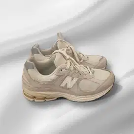 New balance 2002R calm taupe