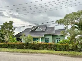 Rumah strategis pinggir jalan utama Telanaipura