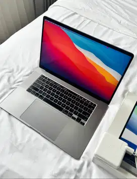 Macbook Pro 16 2019 i9 16gb / 1TB