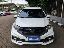 Pajak Panjang Honda Mobilio 1.5 New RS Bensin-AT 2017 Putih 31Q