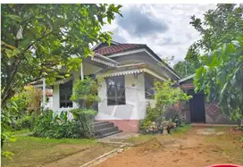 D jual rumah d jl seram,lokasi strategis&ramai