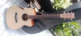 JUAL GITAR AKUSTIK YAMAHA ORI FS400C MULUS \