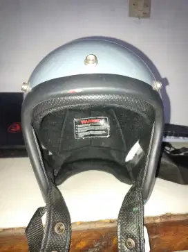 Helm slimhead like new