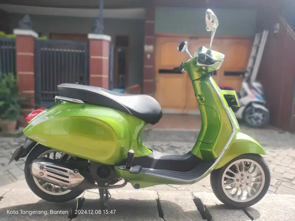 Vespa Sprint iget 150 Tahun 2017 low km