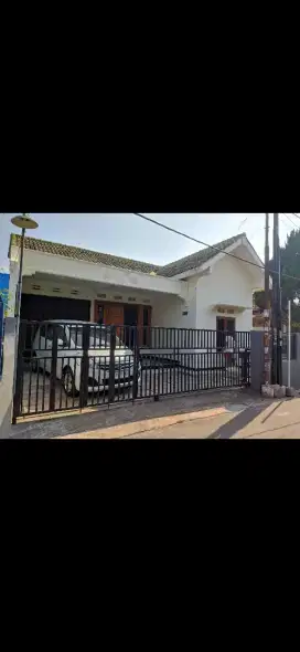 Rumah Disewakan Dengan Isi Perabotan Free Wifi