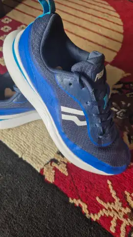 PIERO ARCWAVE Casual Shoes
Warna Navy-Biru-Putih