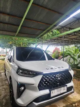 Dijual mobil veloz Q TSS AT 2023