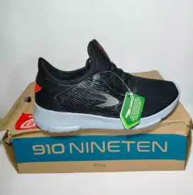 Sepatu 910 Kiva Gym BNIB