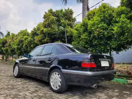 Mercedes-Benz C230 1997 Bensin