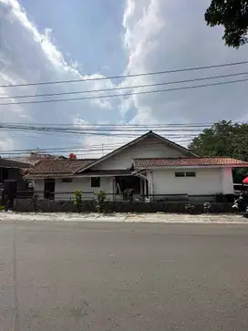 Rumah Hook Strategis Siap Huni di Komplek Sukaluyu Bandung