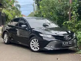 Toyota Camry 2.5 V AT 2019 Hitam (Garage88 joglo)