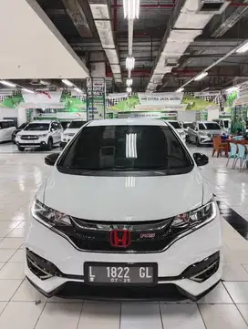 JAZZ RS 1.5 Matic 2020 Km 40rb Tdp : 45 juta