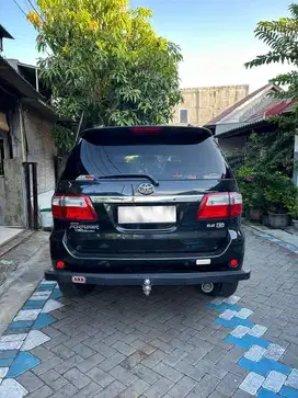 2010 Toyota fortuner