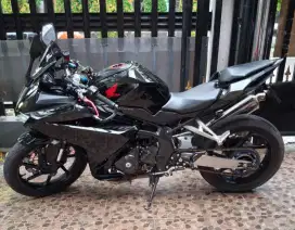 Jual Honda CBR 250 R2 M/T 2021, Hitam, KM.kecil