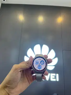 New Huawei Watch GT 5 Pro titanium grey