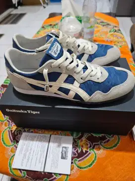 Sepatu Onitsuka Tiger