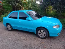 Hyundai Accent 2001 biru