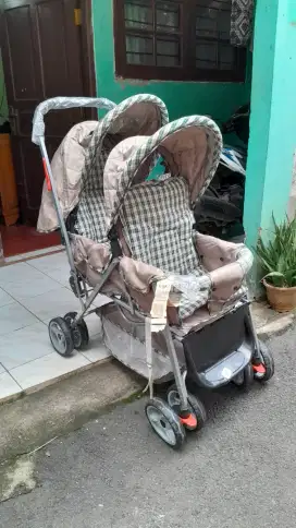 Stroller Baby (kembar)