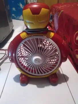 Kipas angin karaktere iron Man.