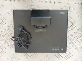 Epson EH - LS500B 4K Pro-UHD Ultra-short Throw 3LCD Laser Projector