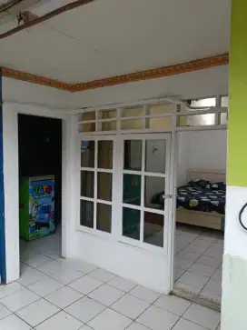 Di Kontrakan/Kos Rumah di Cawang Dewi Sartika. Jaktim.