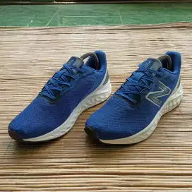 New Balance size 42,5 Prelove Bekas Second