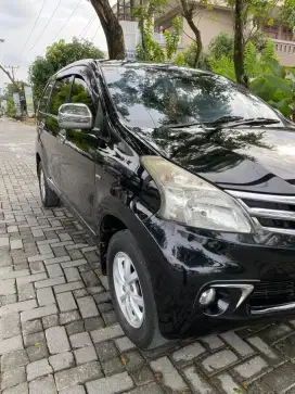 Avanza G 2013 mobil cantik