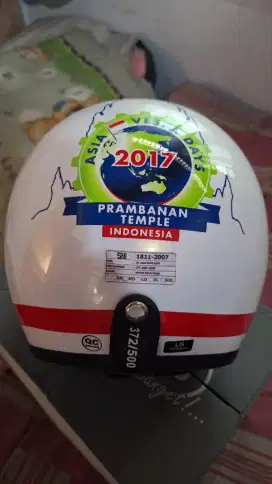 Helm Vespa Asia Day, Limited Edition