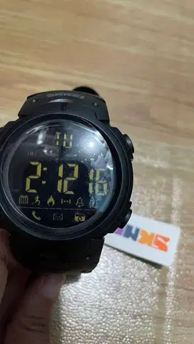 Jam tangan skmei