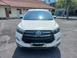 Toyota Innova Reborn venturer solar matic 2019