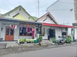 Tanah jajar 262Mt, Ld 10Mt, dekat Alila, bonus rumah, Laweyan, Solo