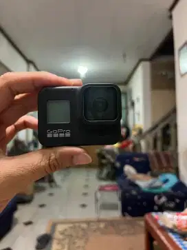 Gopro 8 action camera, fullset, mulus, bonus banyak