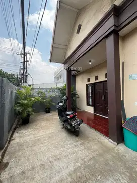 Rumah Murah Pinggir Jalan Besar Untuk Usaha Dekat Bintaro NY15385