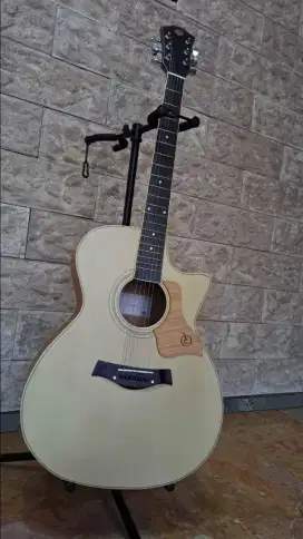 Gitar dijual mulus