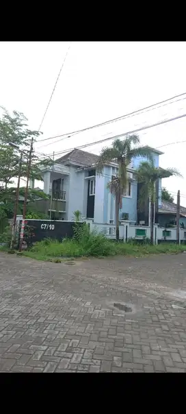 Jual rumah dan perabot lengkap