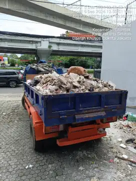 Jasa buang puing sampah