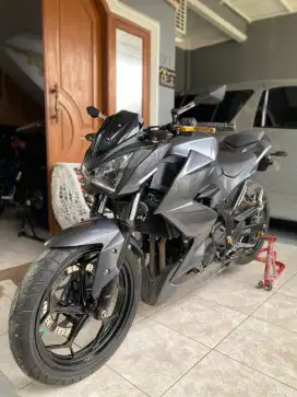 Kawasaki ninja Z250 FI 2013